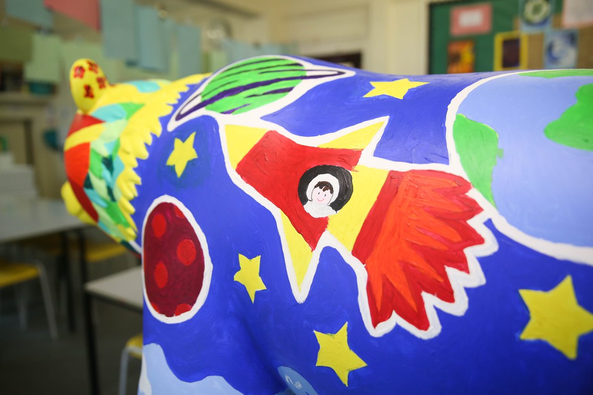 Richmond House artists have collaborated to design and paint a bear sculpture which will be on display as part of the @LeedsBearHunt public art trail. 

We think they have done a marvellous job and we can’t wait to see 'Rocco' on display as part of the trail!