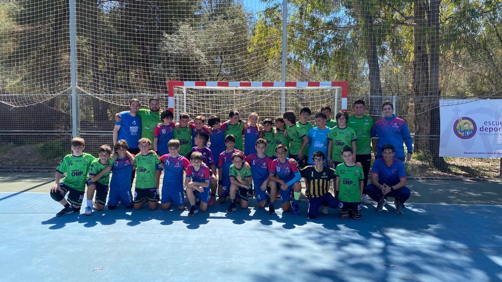 ED_FundacionSMV's tweet photo. 🟣 Partido de #LigaFERE del #BenjaminFem contra el colegio Europa
🟣 Intenso partido del #Alevín de 2ºaño en su partido de ida de semifinales.
🟣 Doble jornada de #LigaLED para el #AlevínMasc
¡Seguimos!💪🏼
#SomosEscuelaDeportiva https://t.co/SHxBbsOmab