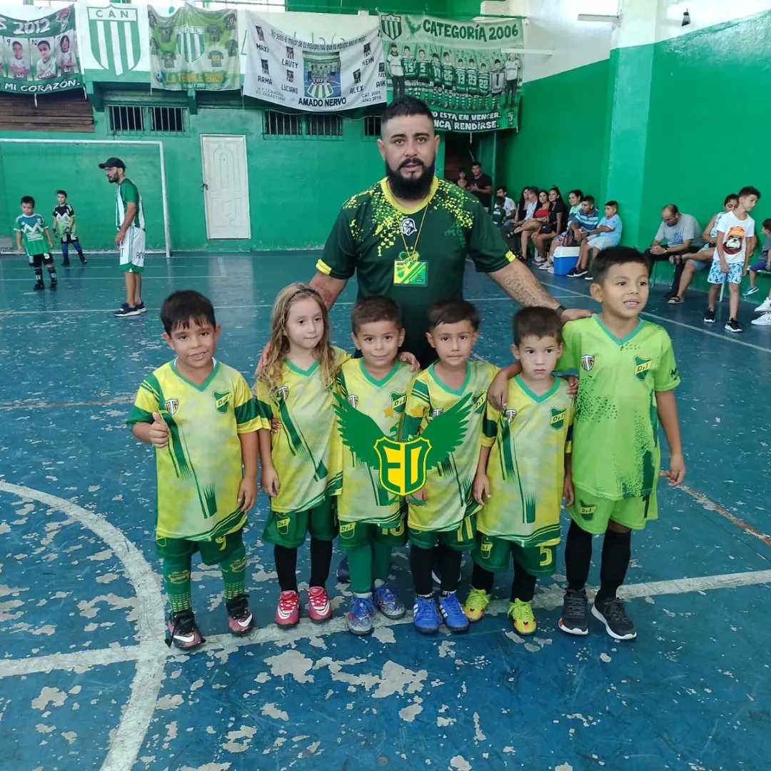 EstiloDefensa's tweet photo. 📣Baby fútbol Def. y Justicia #Fecha3
⚽2010 DyJ 0 Germinal 11
⚽2011 DyJ 4 Germinal 2
⚽2012 DyJ 0 Germinal 6
⚽2013 DyJ 0 Germinal 11
⚽2014 DyJ 1 Germinal 6
⚽2015 DyJ 2 Germinal 5
⚽2016 DyJ 6 Germinal 1
⚽2017 DyJ 4 Germinal 1
#DefensayJusticia #vamoslospibes #EstiloDefensa https://t.co/tbnUsYq0iv
