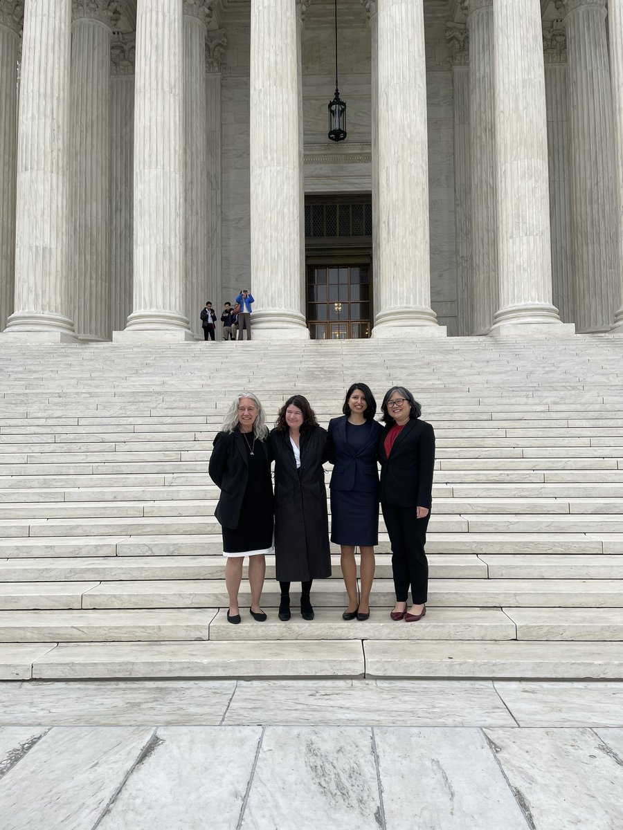 WangCecillia's tweet photo. Side note. This was an all women crew sitting at counsel’s table. 💪🏽💪🏻💪💪🏻 https://t.co/V0Ucl9VuLd