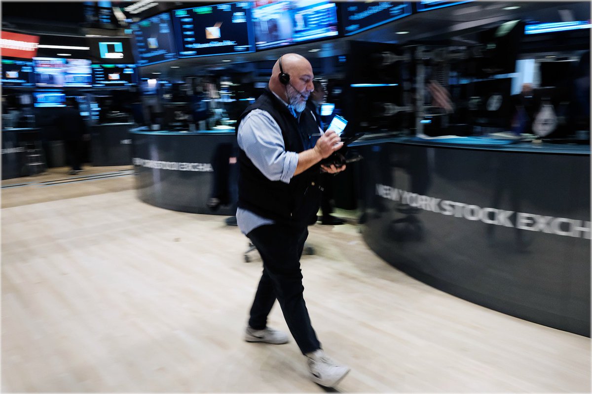 2022 started with a lot of optimism, then #geopolitical unrest began, #inflation took off, markets sold off and the era of cheap money effectively ended. How will economies fare across the globe this year? bit.ly/3nnNUVN #economy