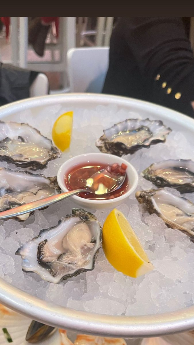 Le_na_0's tweet photo. Life is just a few autumns, only food can relieve sorrow #Oyster#seafood##Oyster#seafood##Oyster#seafood##Oyster#seafo https://t.co/rIYXc47vuz