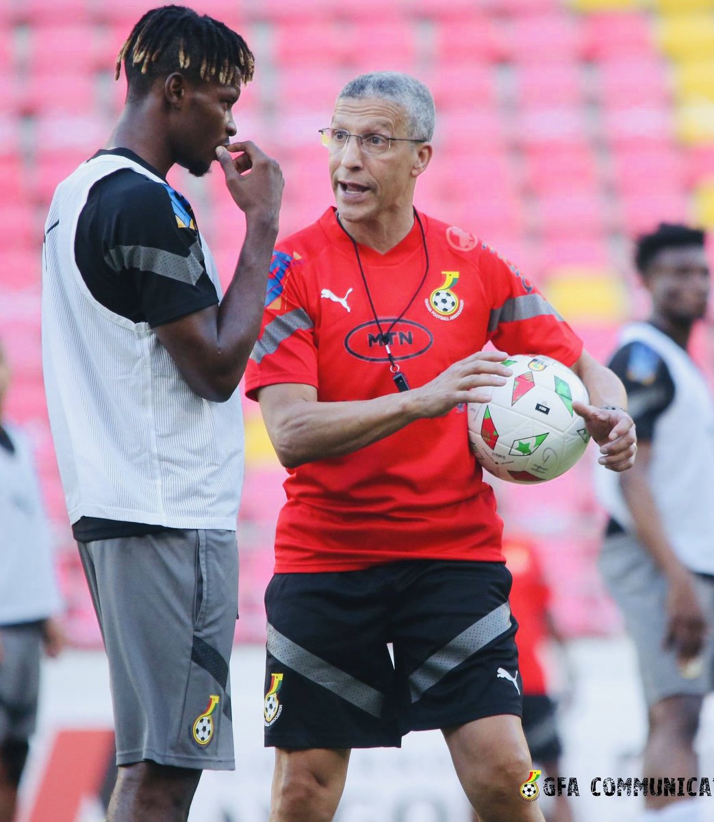 𝒴𝑒𝒶𝒽 𝐸𝒷𝑒𝓃 ️ on Twitter "Coach Couch"