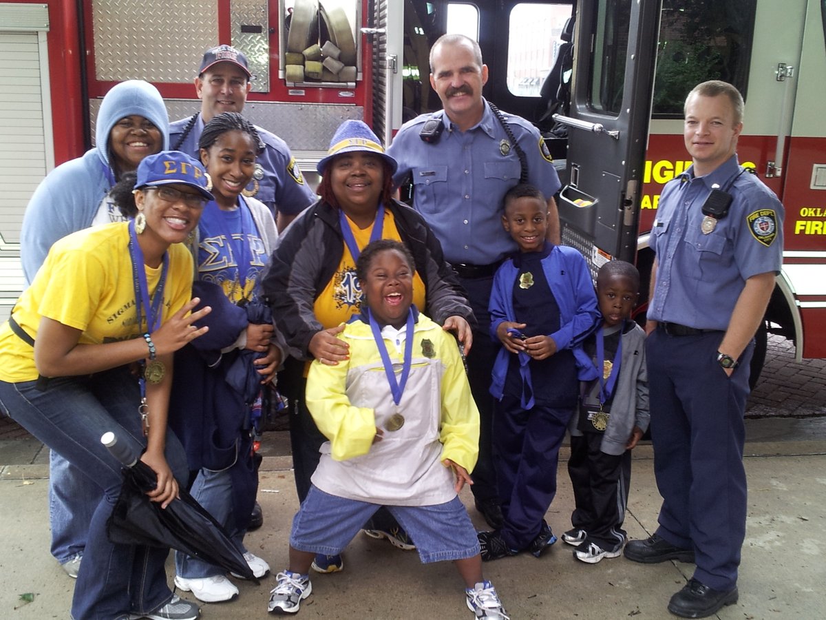 EOS_SGRho's tweet photo. Happy Monday! SMILE and reflect on good memories.
#SigmaGammaRho #SGRho #Greater #MemoryMonday #OKC #SigmaSWRegion #SGRhoSWRegion https://t.co/VHRKHfcJZW