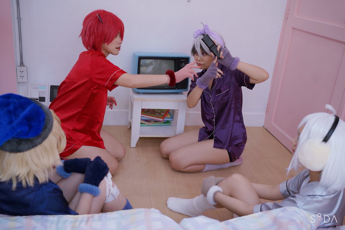 SukandaChandra's tweet photo. Finally,I make my dream come true ! 😭💖　 
Bangkok// Meme squad (1) 
#VOCALOID 
#Fukase #Vflower #Oliver #UtatanePiko https://t.co/pUCIQGjRG1