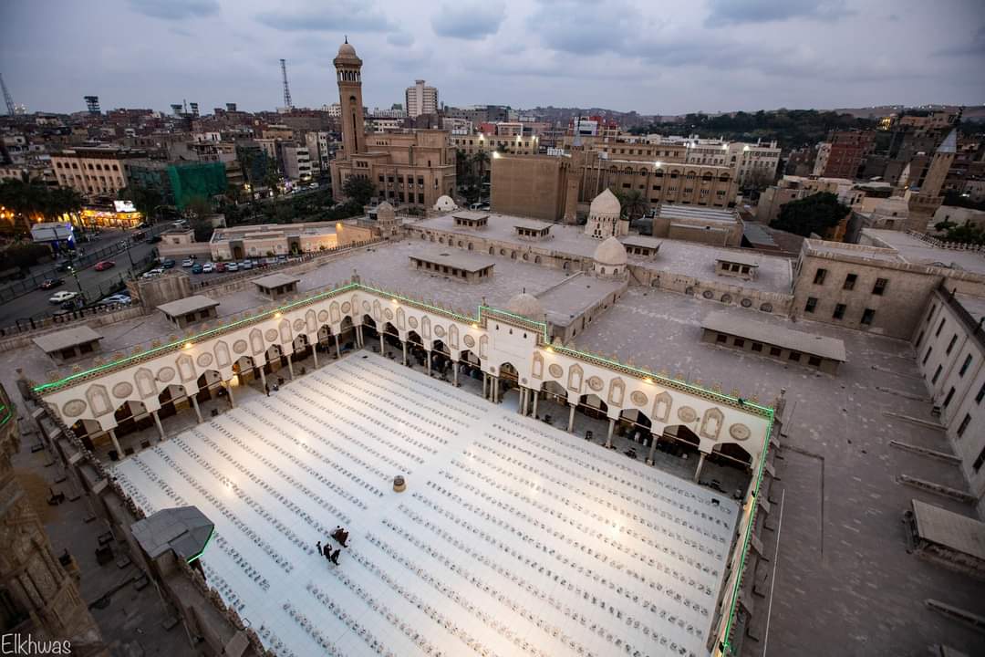 lily112200's tweet photo. افطار الوافدين بالجامع الأزهر رمضان 2023
📷Mahmoud Elkhwas https://t.co/K3DKBXCjuL