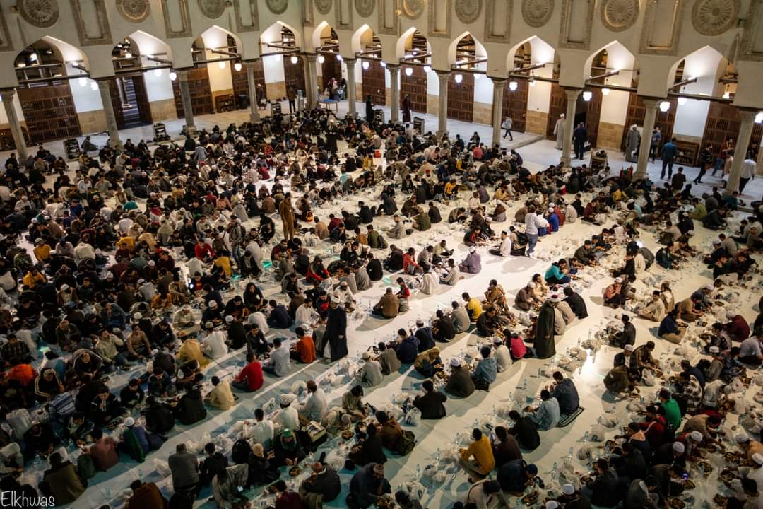 lily112200's tweet photo. افطار الوافدين بالجامع الأزهر رمضان 2023
📷Mahmoud Elkhwas https://t.co/K3DKBXCjuL