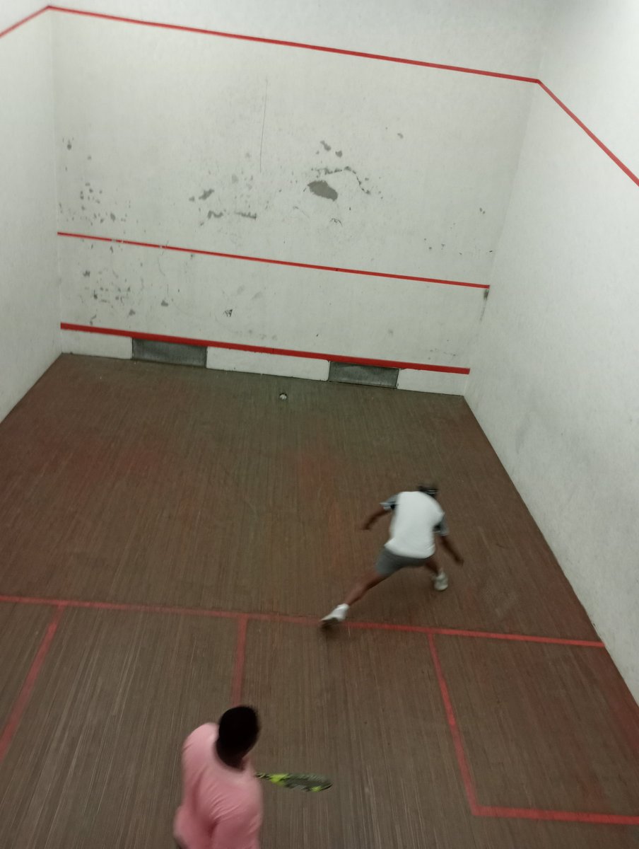 Mshishi6's tweet photo. Squash nights ๐ค
#squashlife #squashaddict
#FetchYourBody2023 https://t.co/vr80QmALUC