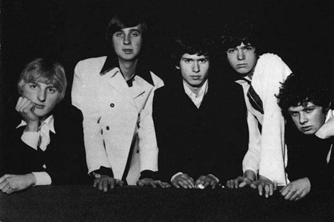 Happy 73rd birthday to Tony Banks of Genesis. 