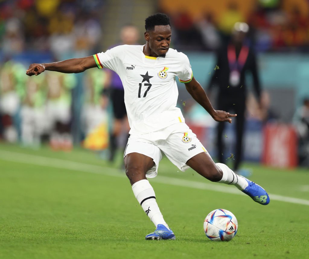 mygtvsports's tweet photo. Which of these two would you be starting next ? 

Gideon Mensah or Baba Rahman 

#GTVSports https://t.co/9TKgeCQy9z