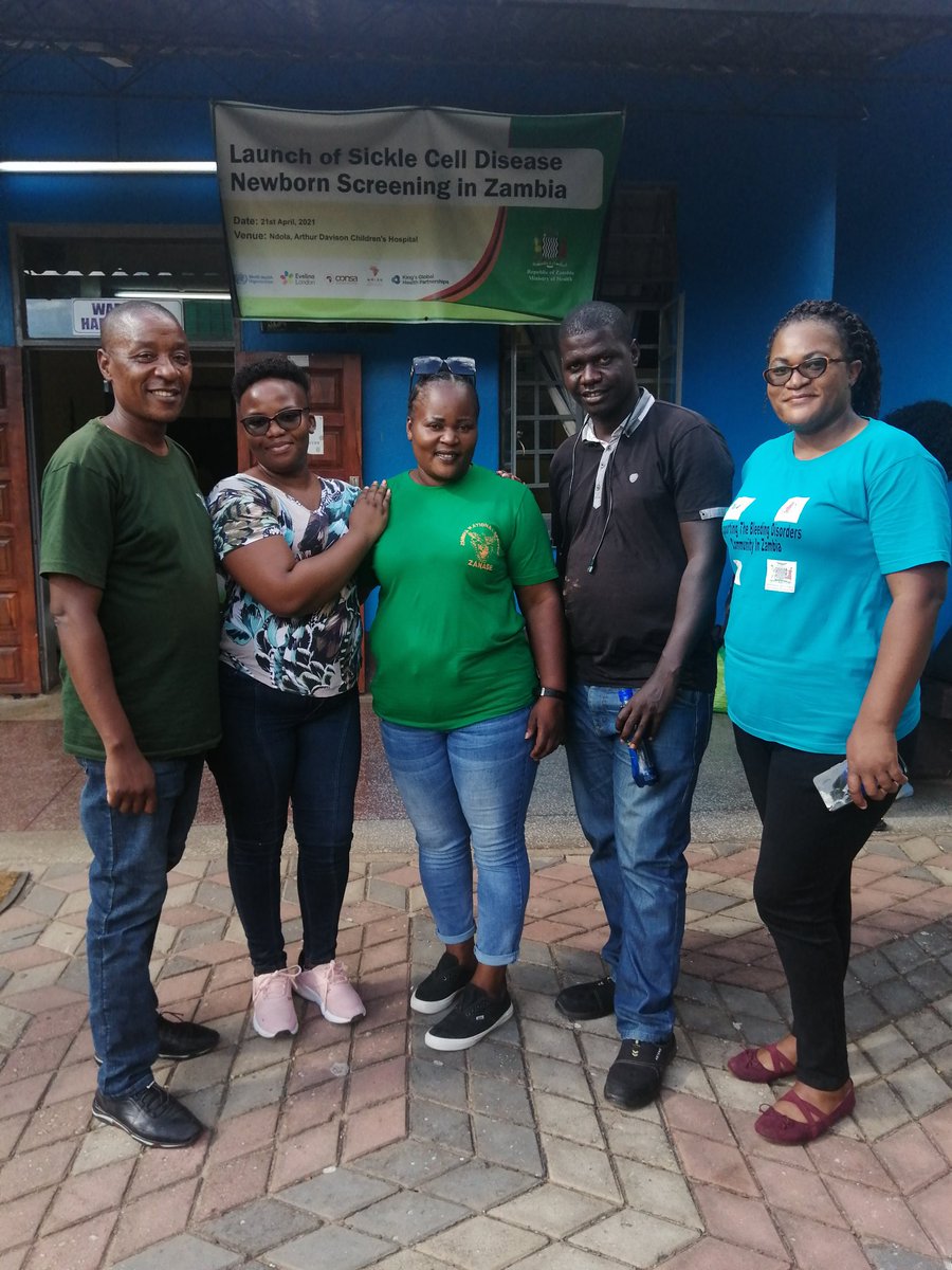 SCDZambia's tweet photo. In the commemoration of the #worldtheatreday2023, we joined the
#ZANASE Theatre Club in partnership with the #ZambiaChildhoodCancerFoundation &
#SickleCellZambia_ZSCAS.
Reached out to offer Mental Health Support to the nursing parents in the hematology pediatric wards. https://t.co/sianv5EzX7