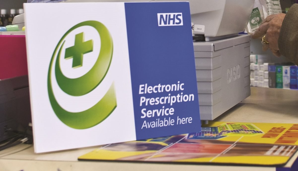 ITDanCPE's tweet photo. #pharmacyteams Share your views in the "EPS Paperless, Outcomes and Trackability survey" (6 mins to complete) https://t.co/2wMPcu0Gt7 #pharmacyhour https://t.co/OqDroHktqf