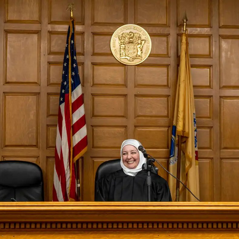 Attorney Nadia Kahf becomes first hijab-wearing judge in the U.S. after Superior Court appointment in New Jersey. 👏🏽