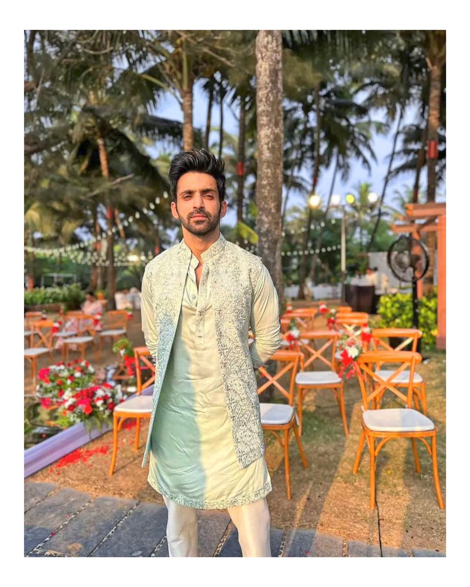 arjitanejaworld's tweet photo. AJ - Keepinβ it cute with a pop of green πβ¨π
πΈ : @arjitaneja β₯οΈ
#ArjitTaneja #Arjit #AJ #Actor #ActorsLife #IndianWedding #Goa #GoaDiaries #Celebrity #Dapper #MensStyles #MensWear #Mood #GoodVibes #KrishRag #Photography #Photoshoot #IndianWear https://t.co/QkECbssFPe