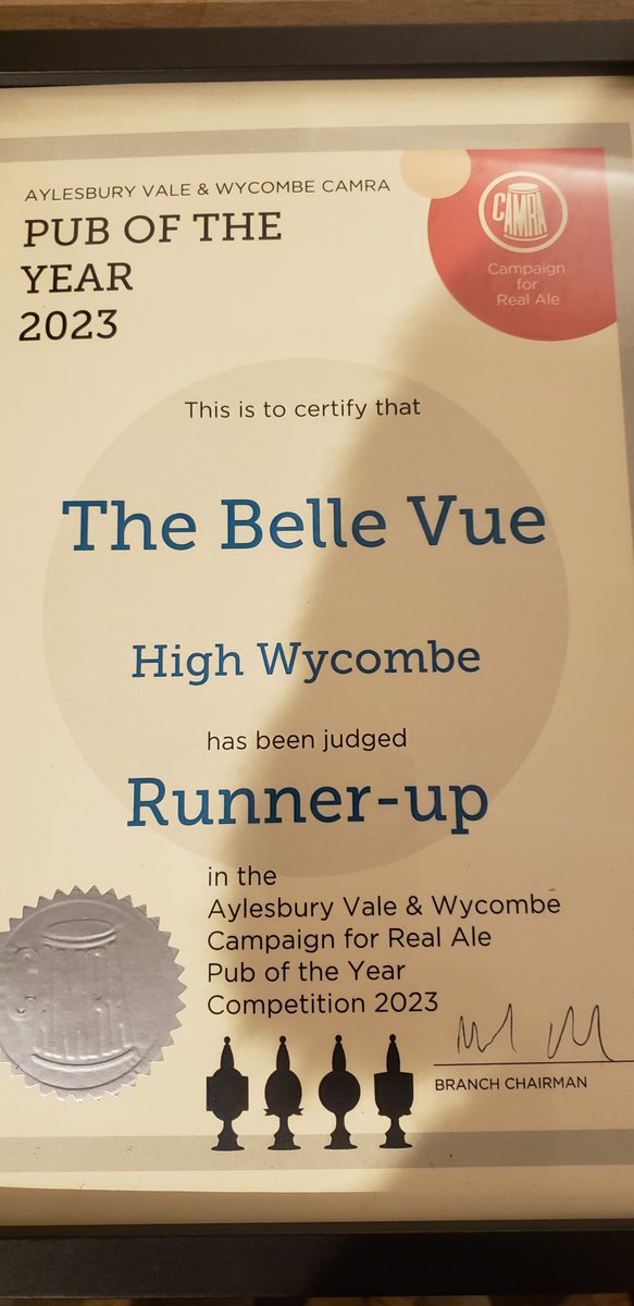Belle Vue Pub. Has received the CAMRA Silver Award.
CAMRA Pub of the Year 2023!! 
#realale #CAMRA #livemusicvenue #supportyourlocal
<a href="/wycombegigs/">🎶Paul Lewis - Wycombe Gigs</a>  <a href="/MagicBusRadio/">Paul 'Muso' Mansell</a>  <a href="/gr8musicvenues/">gr8MusicVenues</a>