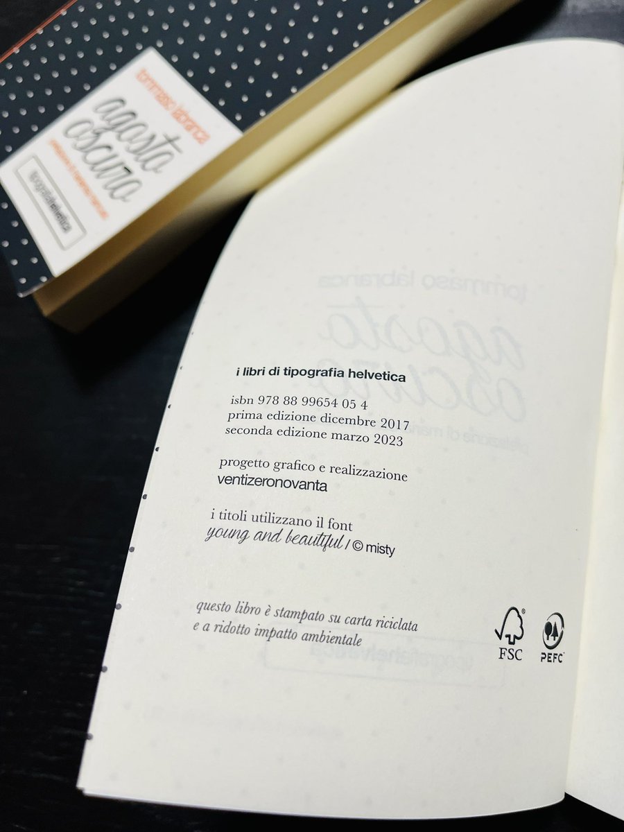 20090editore's tweet photo. Finalmente ecco la ristampa di Agosto oscuro di #tommasolabranca #ventizeronovanta #tipografiahelvetica https://t.co/dMBtqjz2rI https://t.co/AuXebGuDMz