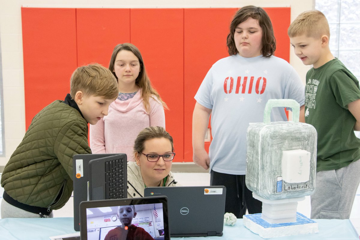 AllianceCSD's tweet photo. AIS hosted a STEM showcase! Students in the all year elective shared their solutions to the problem of security. Students determined their problem and used the Design Process to create a solution. Congrats to the 1st place team: Rommia Perry, Acylus Hughes &amp; Ava Doak

#RepthatA https://t.co/xDGSLxKhbI