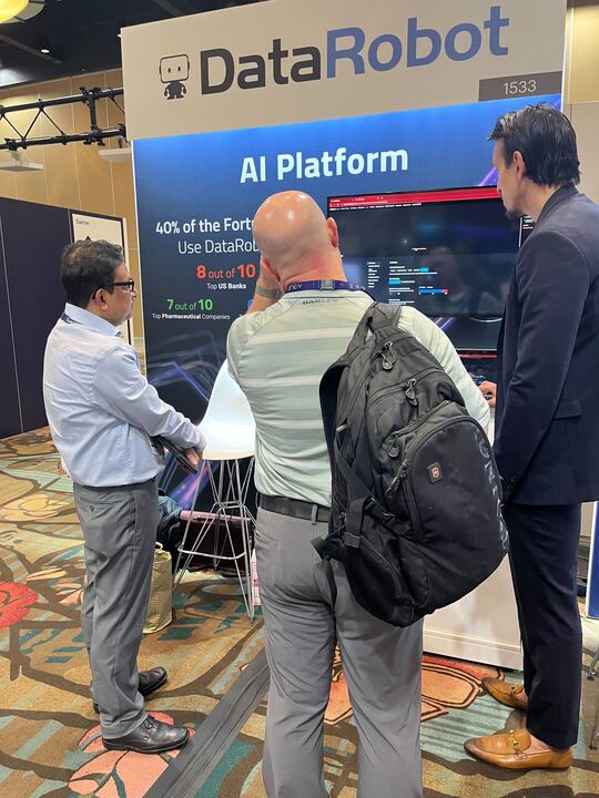 DataRobot's tweet photo. 📸 Some moments from @Gartner_inc's Data &amp; Analytics Summit last week! Thank you to everyone who stopped by the booth to learn more about #ValueDrivenAI. #GartnerDA https://t.co/B8BJhGXtQy