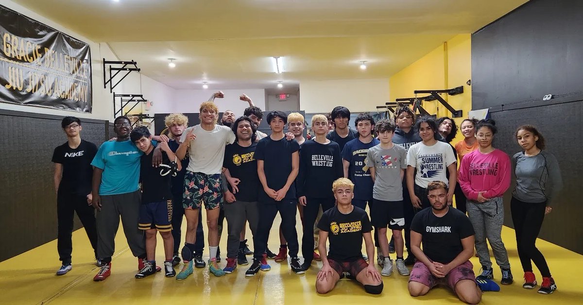 btttrendtalk's tweet photo. Each custom NFT will sponsor; Kids, Student-Athletes, and/or Amateur &amp; Pro Athletes to support these young warriors on their journey. Your support will empower the youth by giving kids of all ages and socioeconomic backgrounds equal opportunities. 🖤💛 https://t.co/B1NyJrrWzK