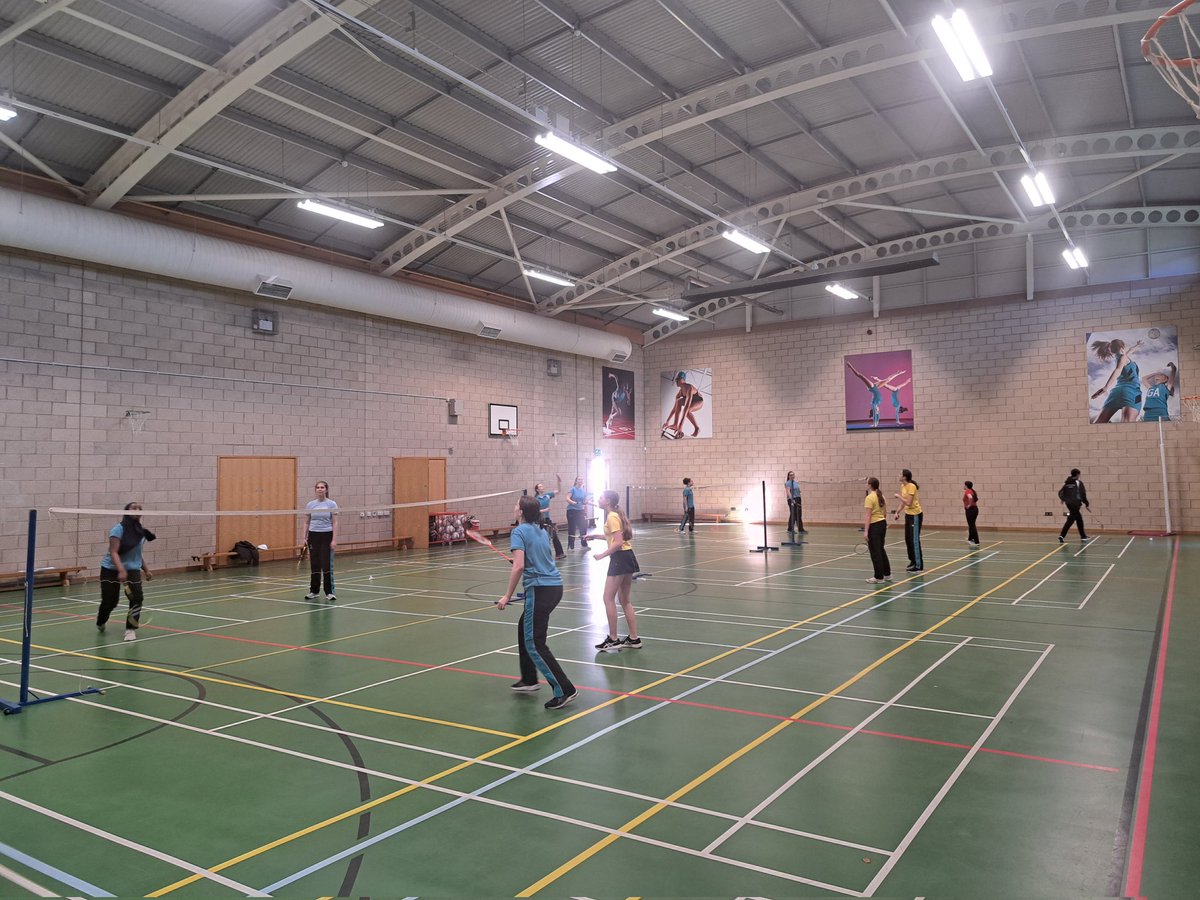 NHSGsport's tweet photo. House Sports fun continued after school with the year 7 and 9 badminton competitions. Some great doubles matches and close games with many being won by only a single point! #whichshipwillwin #housesport https://t.co/GhrIIEgrK3