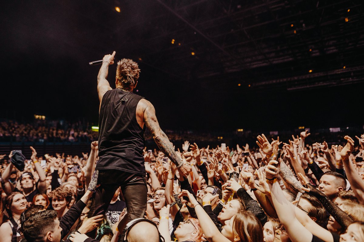 The last few days with <a href="/paparoach/">Papa Roach</a> have been outrageous.