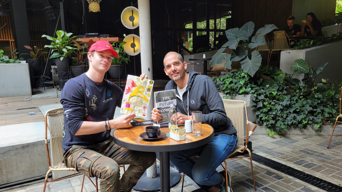 zempcapital's tweet image. Met up with @restrepator this weekend for a coffee here in #medellin. 

We did a swap! A signed copy of my new book "The Future Economy", for a custom #bitcoin Ideation by the man himself! 😮🎨

#NFTs #CryptoArt #CryptoArtist