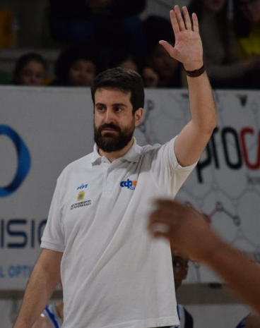 LEBitando's tweet image. ¡Esta noche toca #LEBitando!

Entrevistas:
➡️ Javi Vega (@basquetcoruna)
➡️ Mateo Díaz (@CBAlmansa)
➡️ David Barrio (@baloncestoSDP)

Ivoox: go.ivoox.com/sq/860822
Spotify: spoti.fi/3gmRI6v