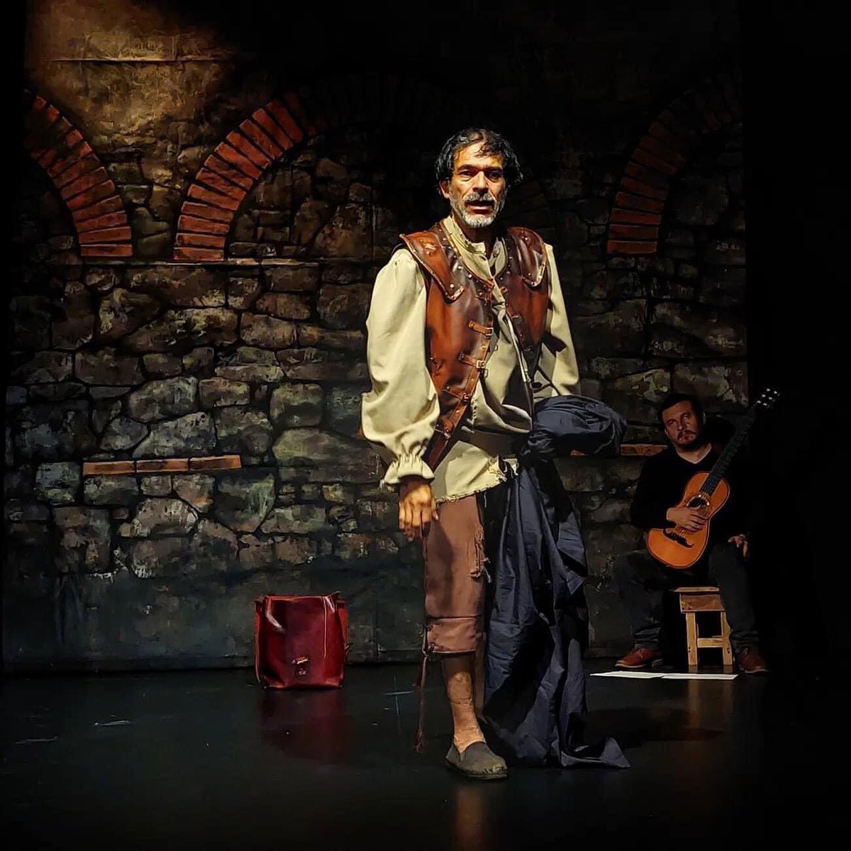 JaimeChabaud's tweet photo. La palabra dramática se escapa de los dedos y del entendimiento de narradores y poetas, por ello consideran al teatro bastardo.

¡Feliz Día Mundial del Teatro! https://t.co/jyhTsDzgsR