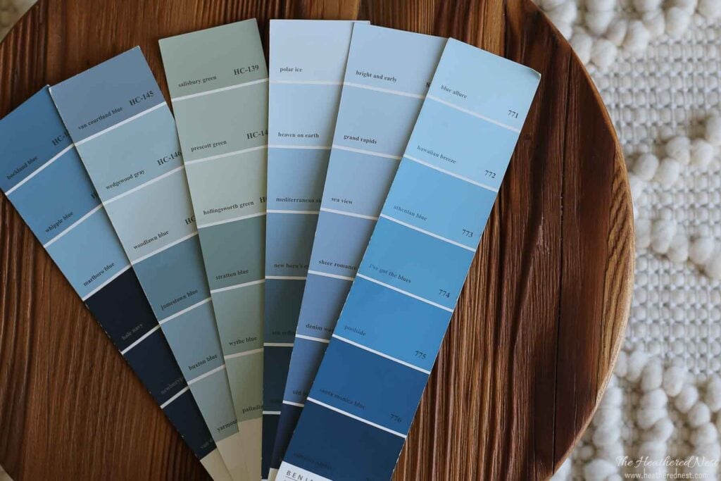 heatherednest's tweet image. 💙🤩 Want the perfect blue paint for your home? Here are the top 15 blue paint colors to help you find the ideal hue 👉 
bit.ly/3lY7s2c 

#bluepaint #paintreview #paint #paintstudy #benjaminmoore #sherwinwilliams #behr #home #homedecor