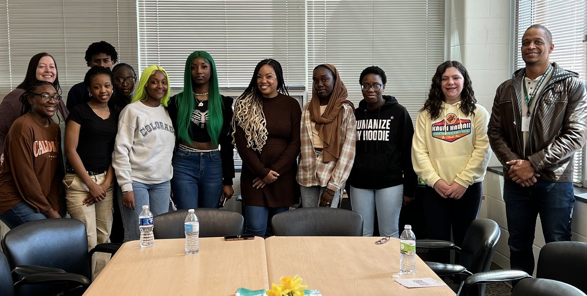 IC West Library tweet media