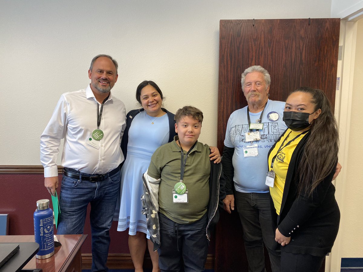 NVconservation's tweet photo. Thank you to @CeceliaGNV for meeting with us to discuss the importance of passing #AB128. Nevadans care about expanding access to outdoor recreation & education! #NvLeg #CLD23 https://t.co/5G6rQwCPFy