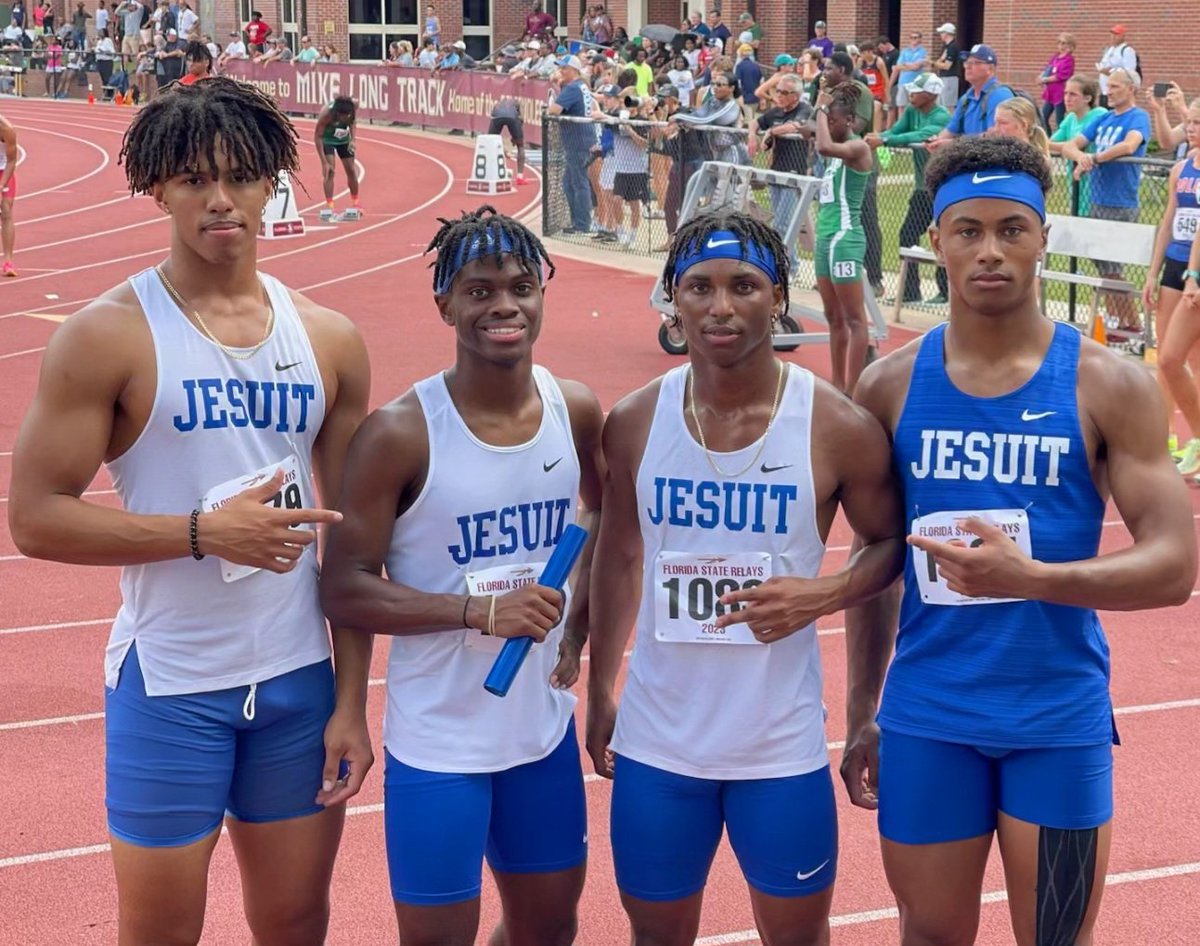 Yep, they did it again.

L-R Jarriett Buie, Donovan Terry, Andre Gilbert, and Justin Thurman competed in the 4x100 relay this weekend in Tallahassee, and this time they lowered their own school record to a scorching 41.67!

#AMDG #GoTigers #JesuitTrack