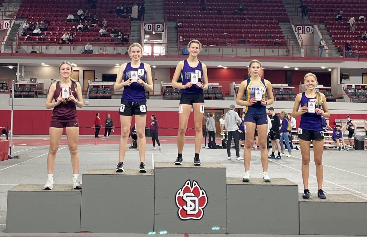 track_dv's tweet photo. Wow! Congratulations girls in the 800! 3 on the podium! Sophia 1st, Alex 2nd and Ella 5th!! - USD💜💪 https://t.co/K0SdPoJpXf
