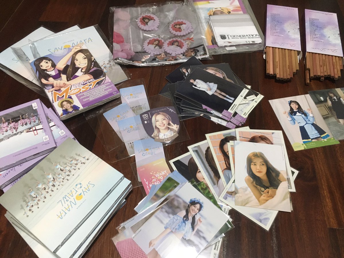 แจกซองสุ่ม รอบนี้มีหลากเซต ทุกซองจะมีดินสอและรูปภาพ มีทั้งหมด 60 ซอง
จัดส่ง ฟรี!! แบบติดสแตมป์เท่านั้น ไม่สามารถเช็คได้ ส่งหลังสงกรานต์

ใครสนใจ ทัก DM แจ้งเลขที่ต้อง และสำรอง 3 หมายเลข ตามลำดับ
พร้อมชื่อที่อยู่ที่ให้จัดส่งมาให้ครบถ้วน #bnk48 #BNK48Market 

ออกแล้ว 35 ซอง