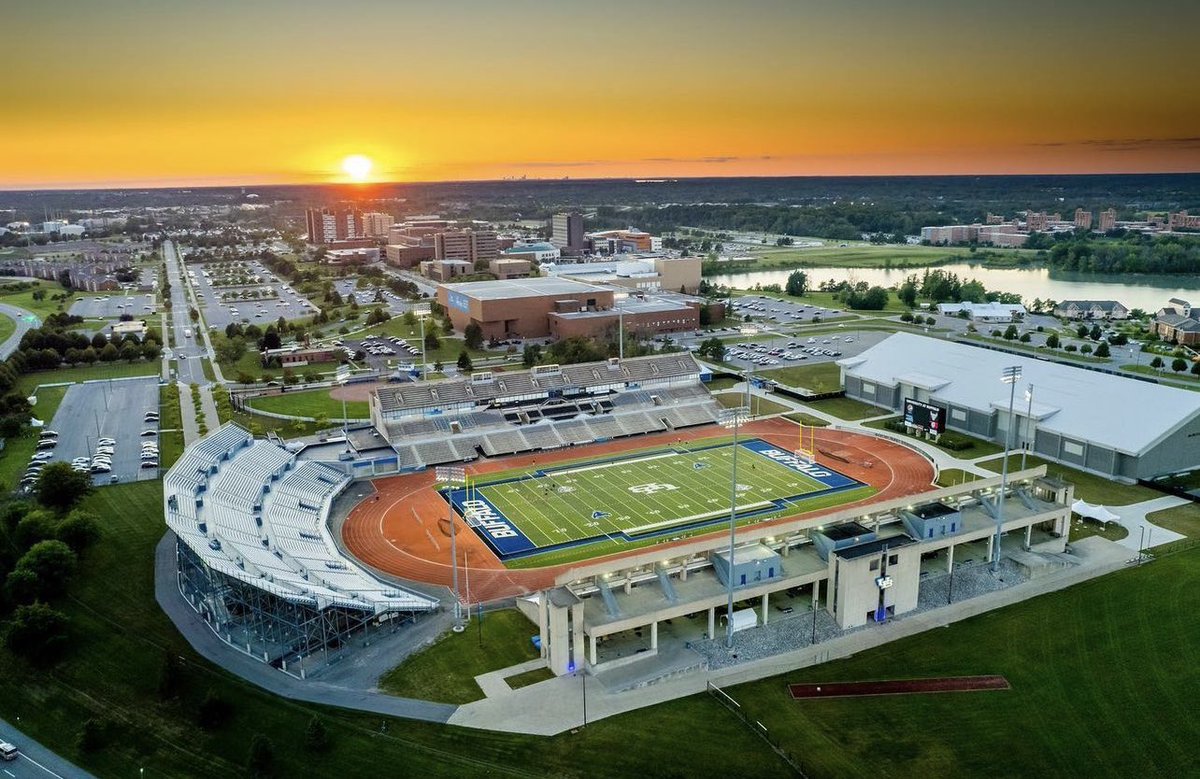 I am excited to head north and continue my coaching journey with the University at Buffalo! Go Bulls! 🐂🤘🏼

#HBhornsup #VictorEBull