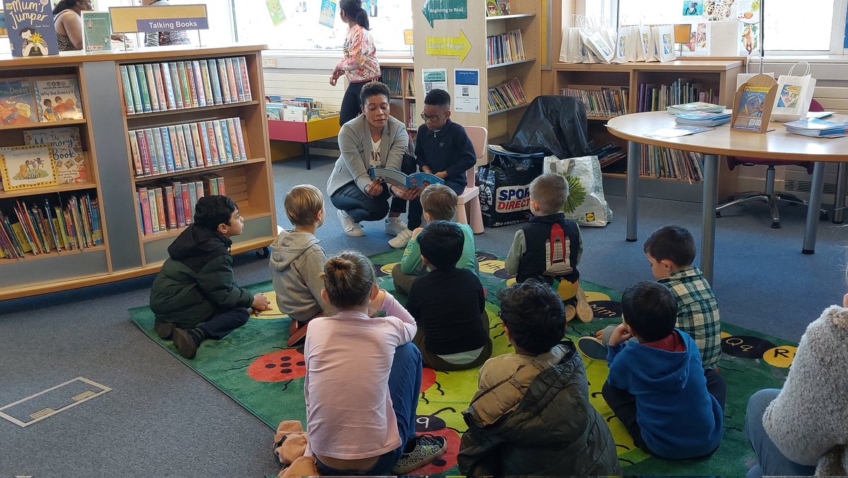 A BIG THANK YOU to #MereGreenLibrary for hosting Jayce's first ever author meet and greet last weekend. What an absolute joy to see #Jaycesworld  read his books to his amazing audience who listened with so much pleasure. Thank you all for coming 🙏 A BIG THANK YOU to #FreeRadio