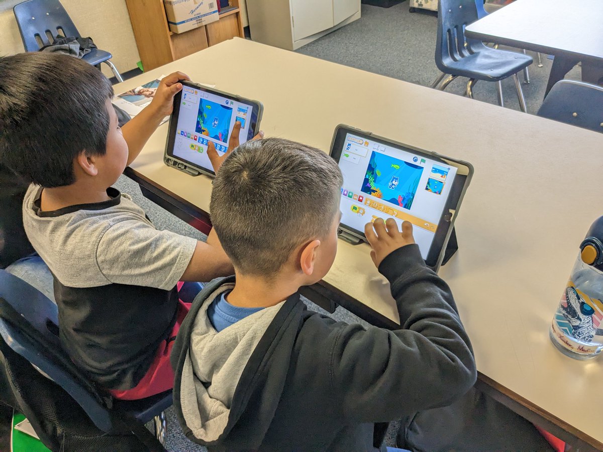 DrIsaacHuang's tweet image. So proud and excited to bring coding with @codeCampusED to our @FUSDDistrict expanded learning program. Our learners were creating movement patterns for their animals. Building skills for the future!