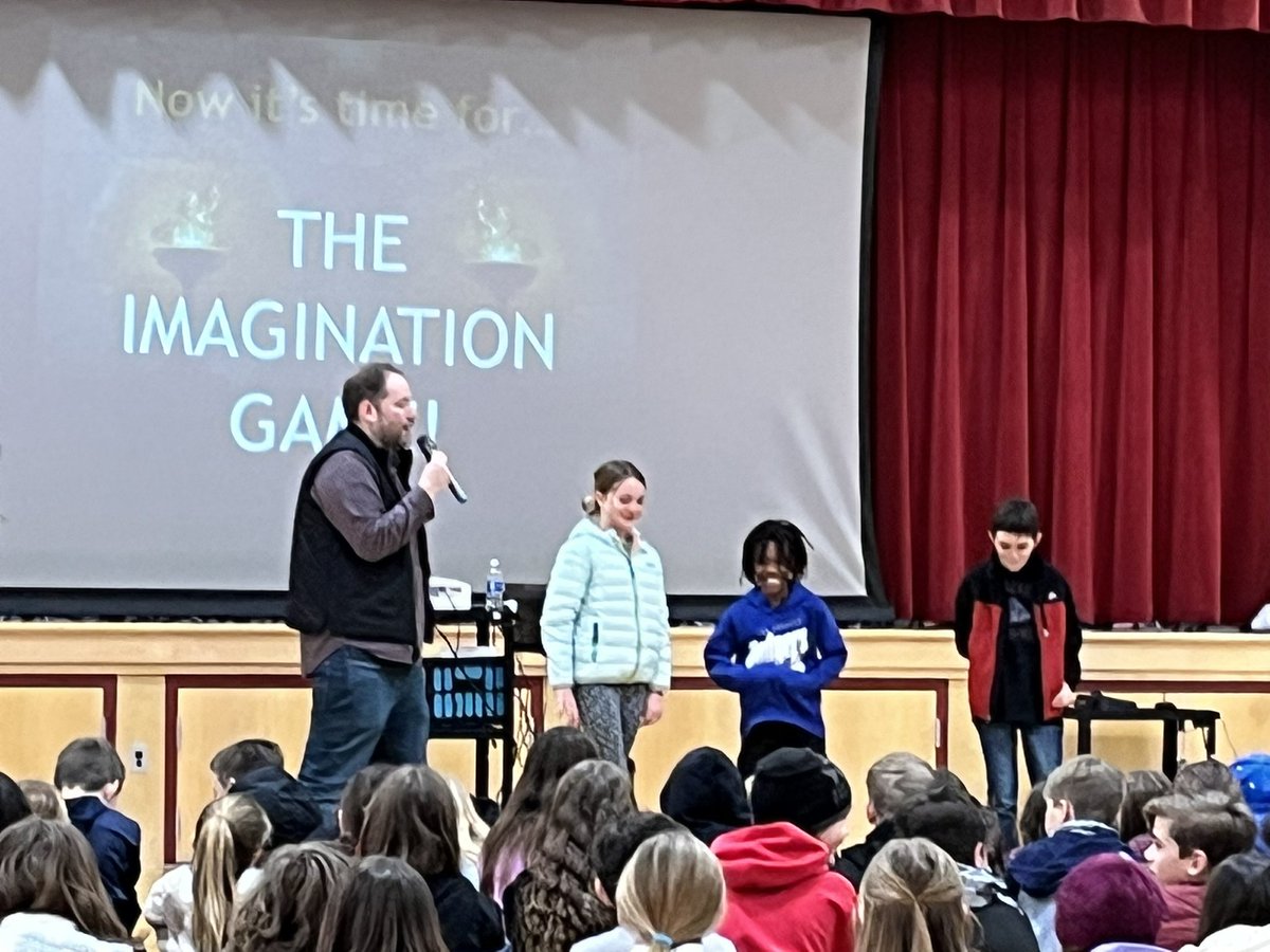 HSESCougars's tweet photo. We had a great visit from author Brandon Mull for our 5th and 6th grade students today! https://t.co/cKWTqG9PNO