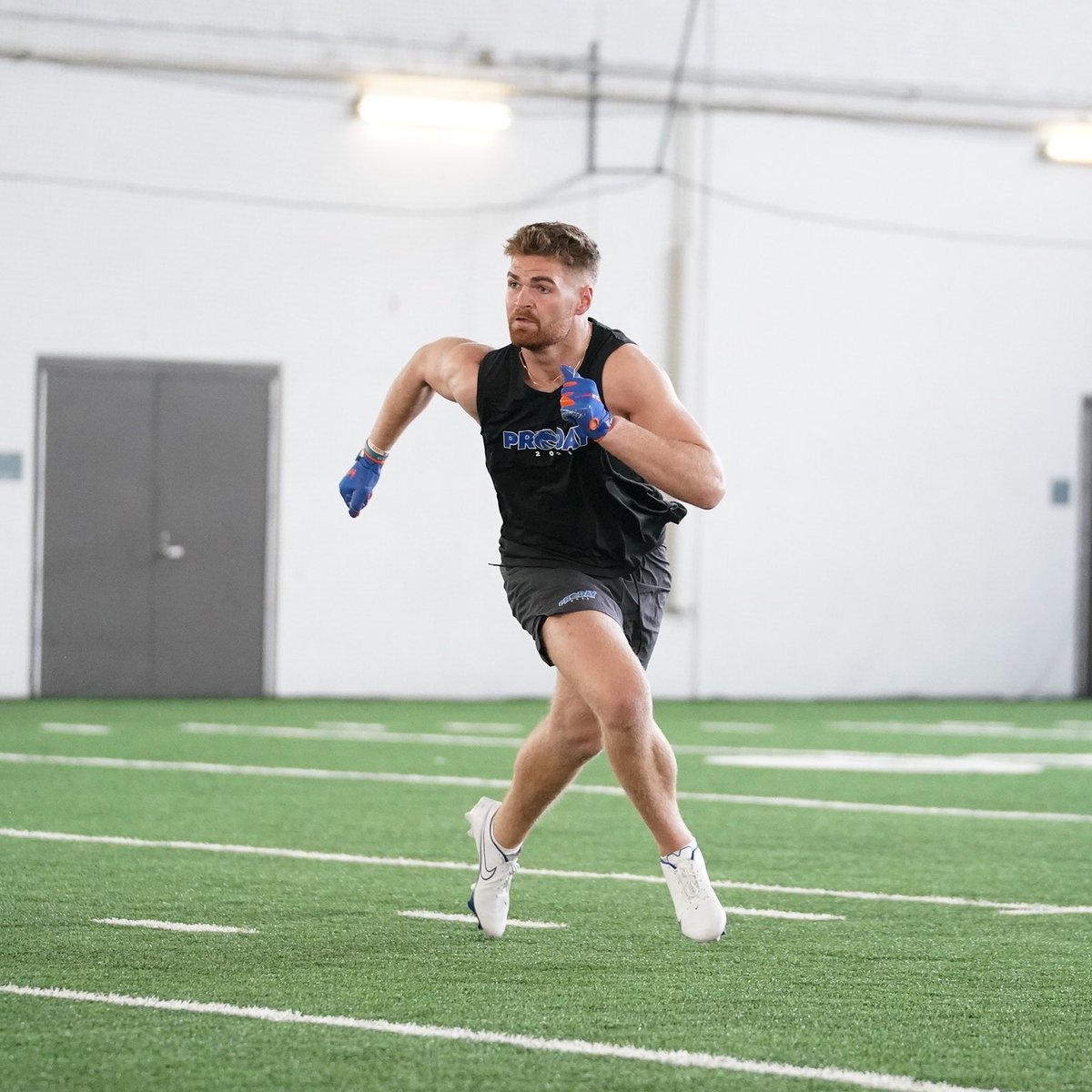 𝙋𝙧𝙤 𝘿𝙖𝙮 𝙍𝙚𝙨𝙪𝙡𝙩𝙨

Kurt Rafdal showed off the hands! 👐

#Compete | #BleedBlue