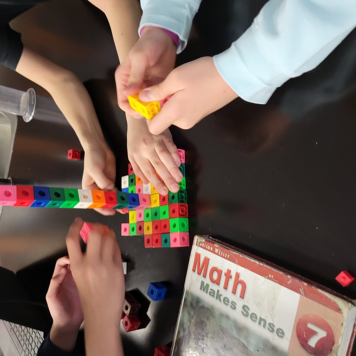 MsLoweClass's tweet photo. Today students experimented with how centre of gravity and the size of the base can affect a structures stability https://t.co/nqtENC2zEv