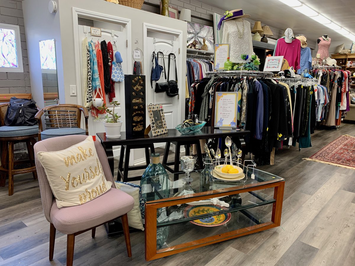 ALCVThriftShop's tweet photo. Bargain Box Thrift Store Specials 3/28-4/1
❇️ Open Tuesday thru Saturday, 1-4pm
❇️ Where Shopping Means Giving
5️⃣0️⃣% off All Pants, Jackets and Dresses (including Boutique) 
2️⃣5️⃣% off all Dishes including sets
2️⃣5️⃣% off all Lamps and Artwork https://t.co/IKFNm8AuD2