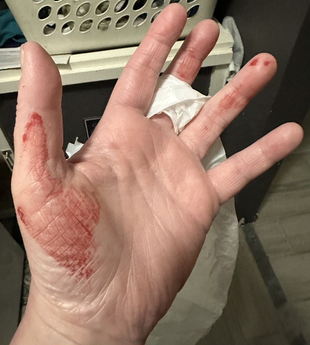 Rescue Zoo...Don’t Hate, Vaccinate! tweet media