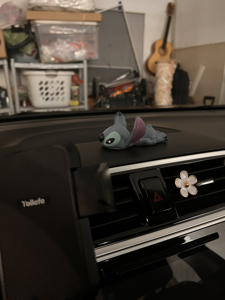 CurlyJailene's tweet photo. Look how cute stitch is in my car 🥹 https://t.co/mCeF6DlPcN