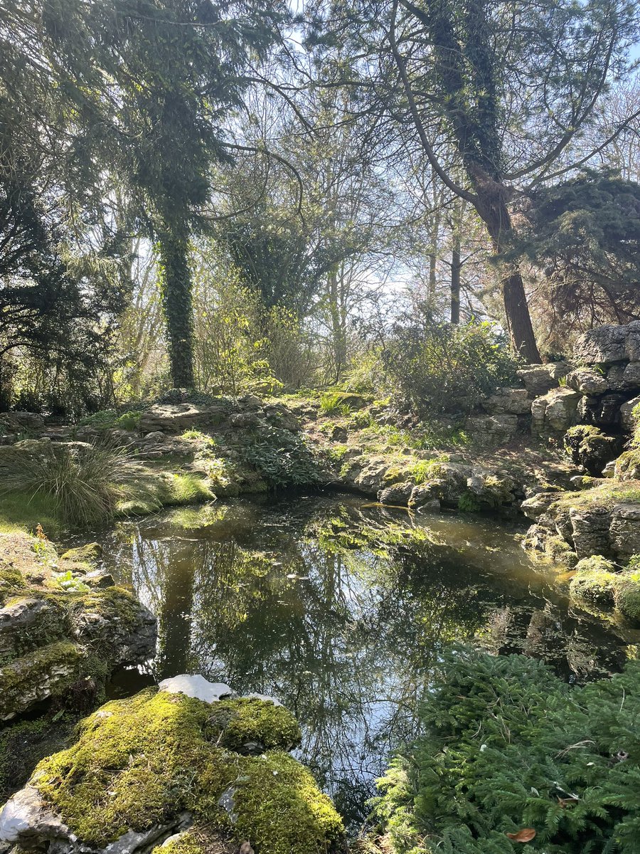 JessStep's tweet photo. Amazing first day @nationaltrust. Working from Goddards felt very special. https://t.co/lYJFpiyiRg