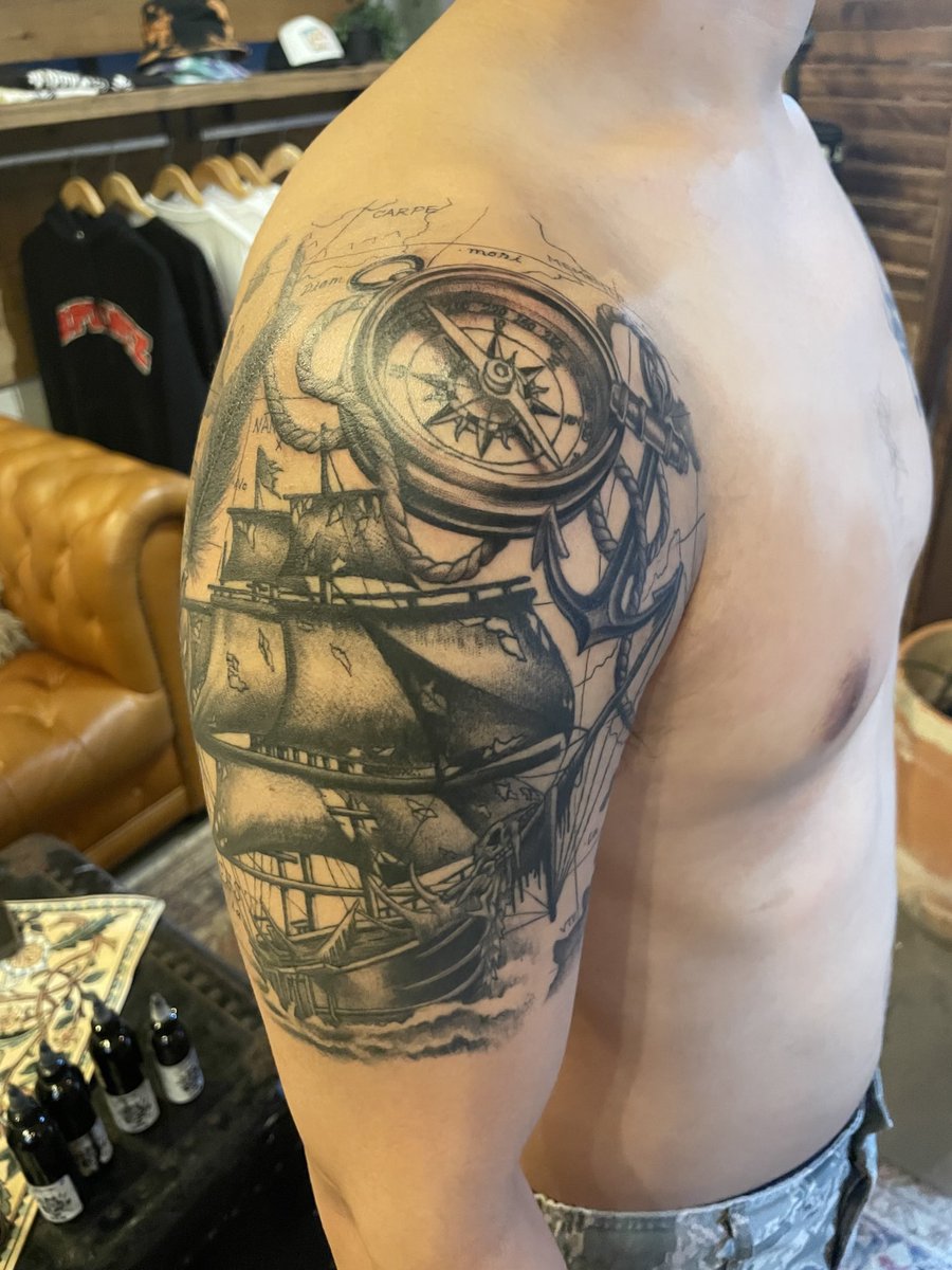 SLEEPY_KOCHI's tweet photo. 皆さんありがとうございます🐿
#3POINTZ #高知 #tattoo #刺青 #タトゥー #入れ墨 #高知tattoo #高知タトゥー https://t.co/pxxWckpzVq