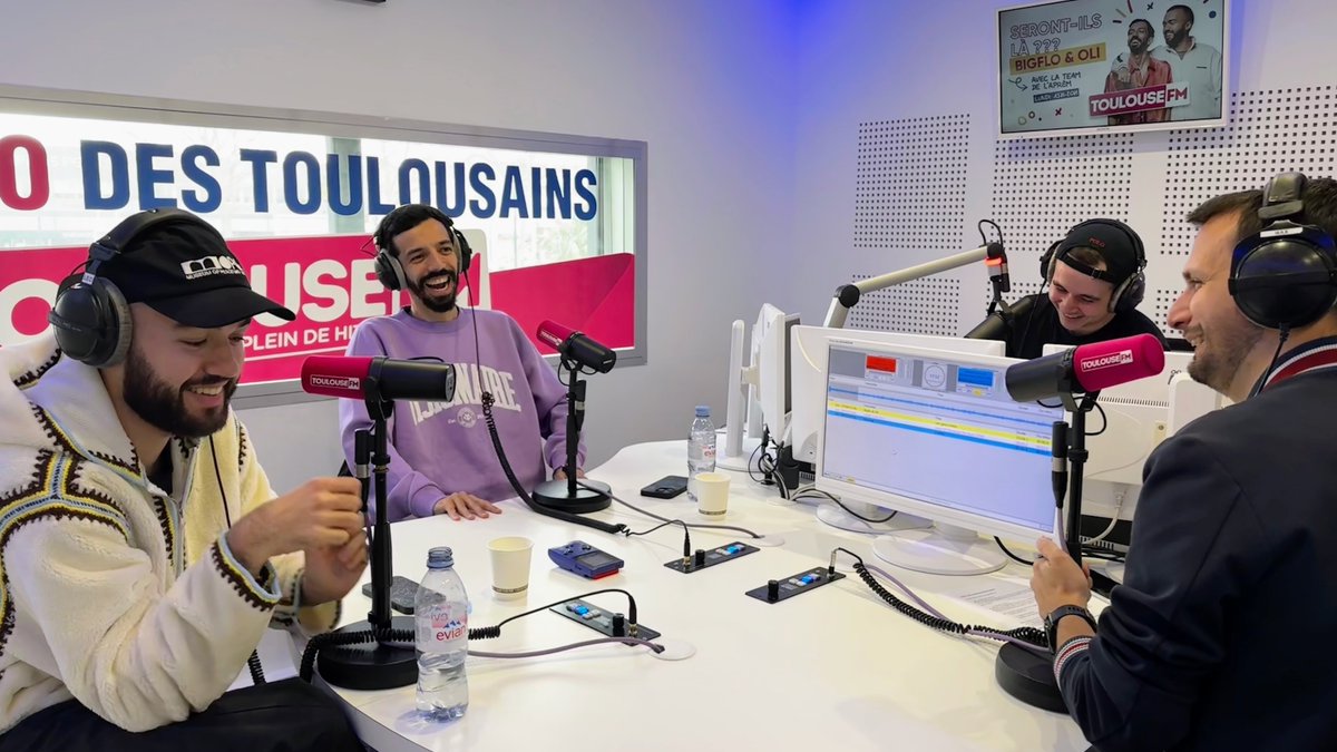 ToulouseFM's tweet photo. Emission de folie 🔥🔥🔥 @bigfloetoli dans la Team de l'Aprèm Toulouse FM 😍 Trop hâte de les retrouver au Zénith de Toulouse les 13, 14 et 15 avril 🎉 Vos invitations à gagner la semaine prochaine sur Toulouse FM 🎁 https://t.co/QbgFn0eQ62