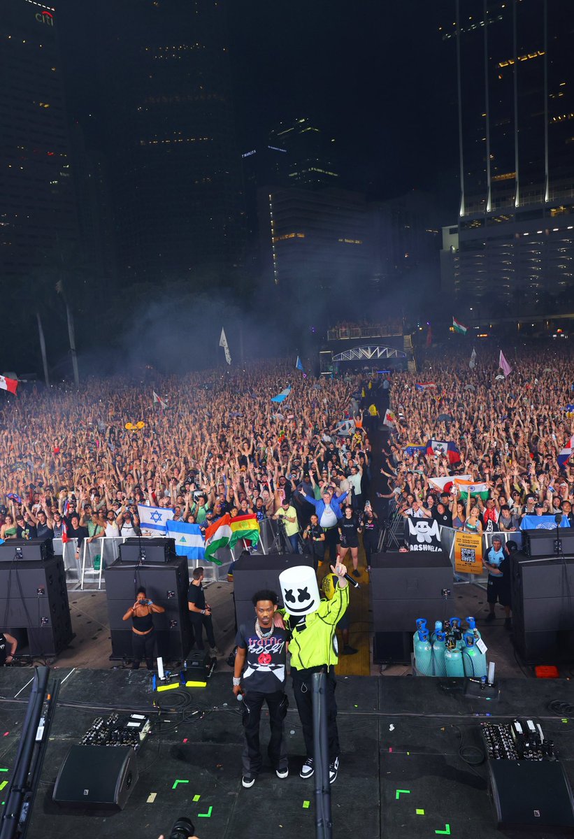 dmahoney (@dmahoneyphoto) on Twitter photo Vibes were real high in Miami 🔥 <a href="/marshmello/">marshmello</a> <a href="/ultra/">Ultra Music Festival</a> <a href="/calebpressley/">CALEB PRESSLEY</a> <a href="/RoddyRicch/">Roddy Ricch</a> Vibes were real high in Miami 🔥 <a href="/marshmello/">marshmello</a> <a href="/ultra/">Ultra Music Festival</a> <a href="/calebpressley/">CALEB PRESSLEY</a> <a href="/RoddyRicch/">Roddy Ricch</a>