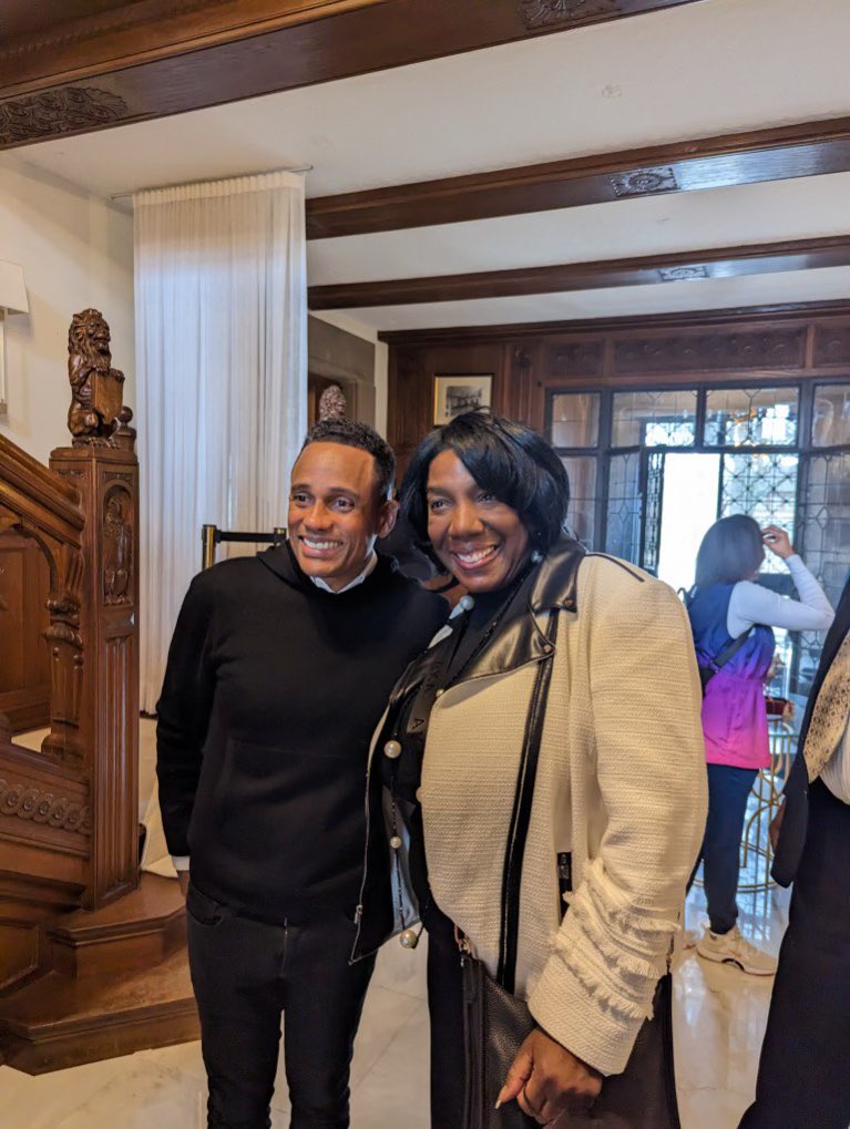 We had a great time at the Meet & Greet with @hillharper 

#hillharper #hillharperforsenate