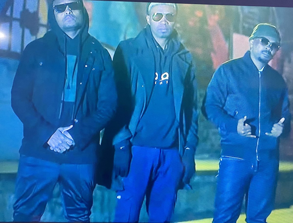 unik0311's tweet photo. One more album for the culture guys @MrCashtime @ntukzasa @MaEzeeDoesIt🙏🏾🙏🏾please🙏🏾🙏🏾 when need a break from skrrr skrrr😏 https://t.co/XjuA2SA2hH