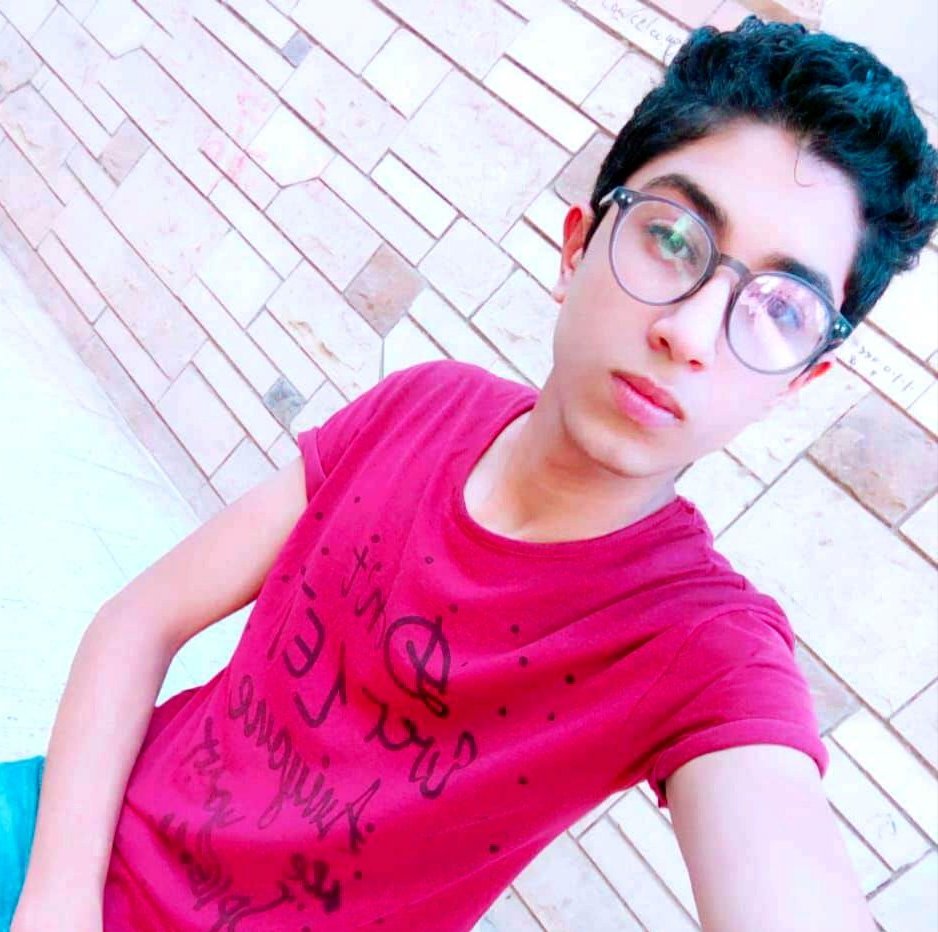 NhalfawzyF's tweet photo. في مبدأ العلاقات، قالَ الشافعي :
زِنْ من وزنَك بما وزنَك، وما وزنَك به فَزنهُ، من جاءَ إليّك فَـ رُح إليّه، ومن جَفاك فصُد عنهُ .
#شهر_الخير_علي_روح_محمود https://t.co/Qzz7NUsMgi